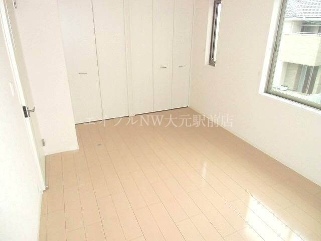 寝室 ファーストコートＢ