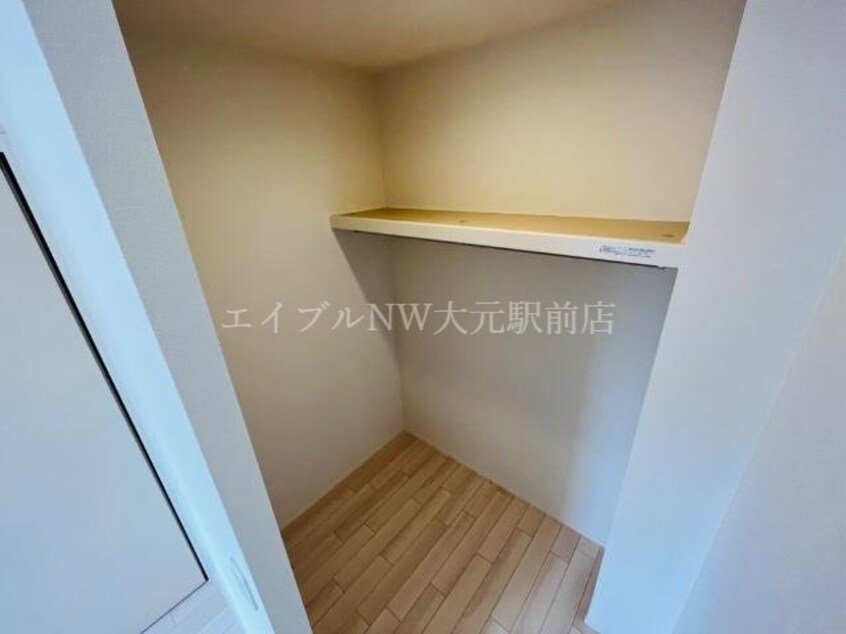 ウォークインクローゼット グローリアオオフク
