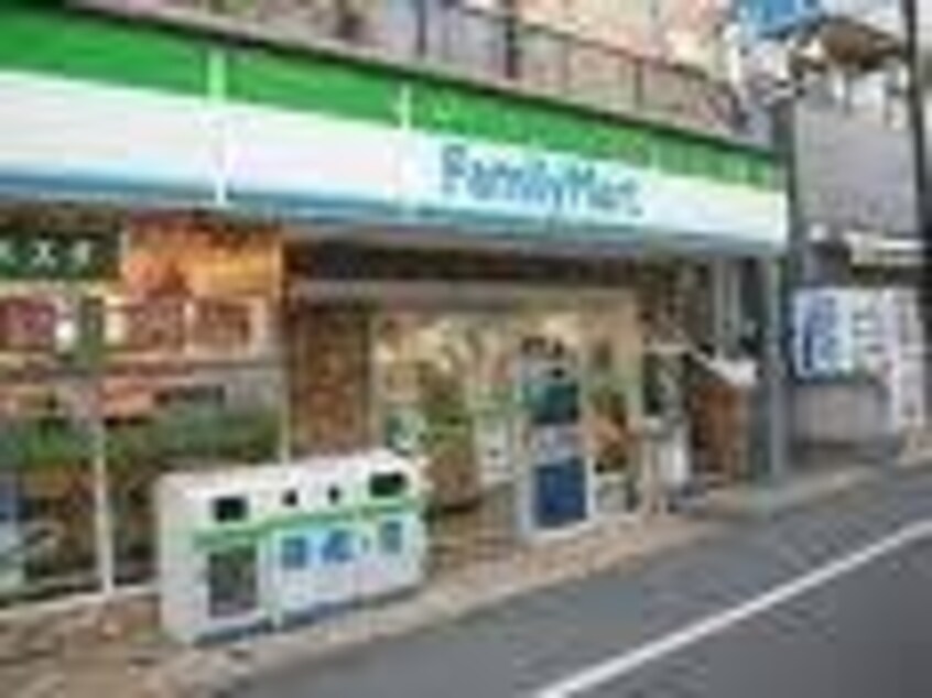 ファミリーマート伊福四丁目店(コンビニ)まで401m アレイハイム伊福