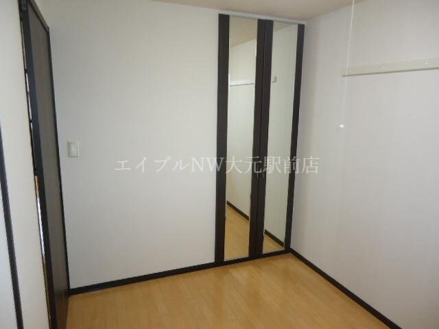 洋室 オータムめぐみⅡ