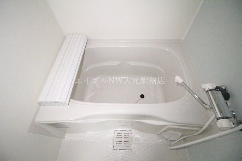  コクーン大元駅前