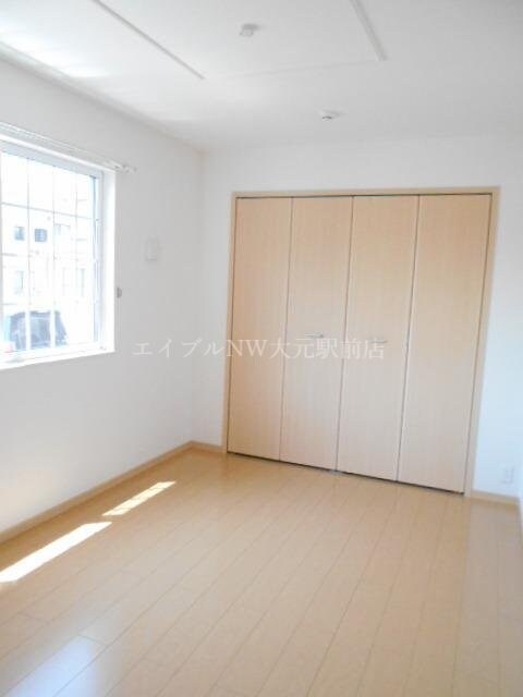  サンメゾン津高