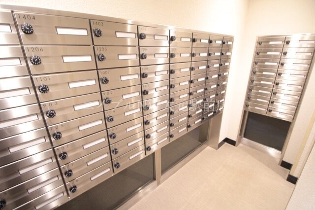  パークホームズ内山下イーステージ