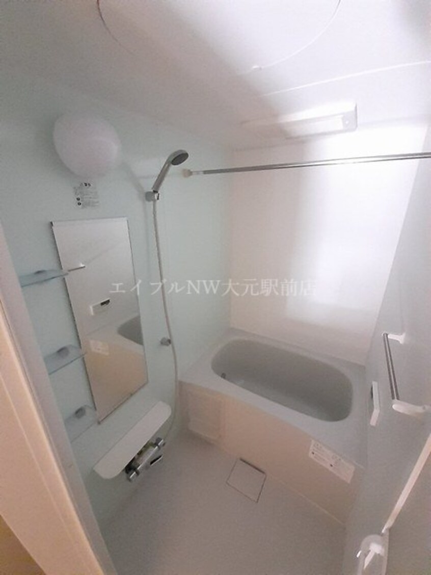  ホワイトリリー浜野