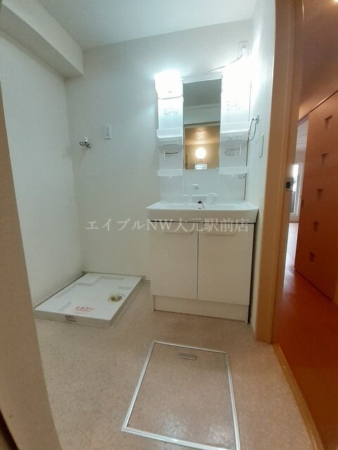  アンヴィーニュ