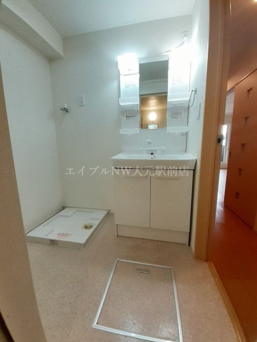  アンヴィーニュ