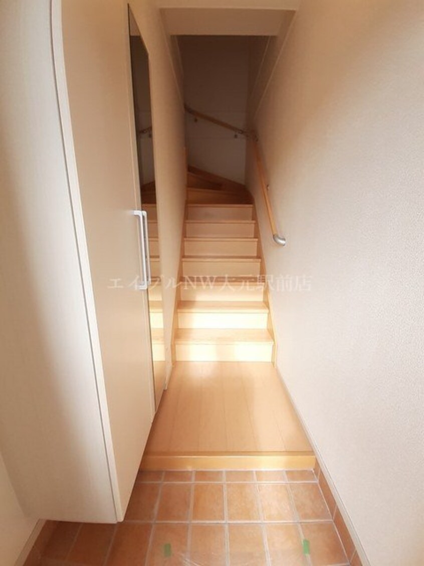  アンヴィーニュ