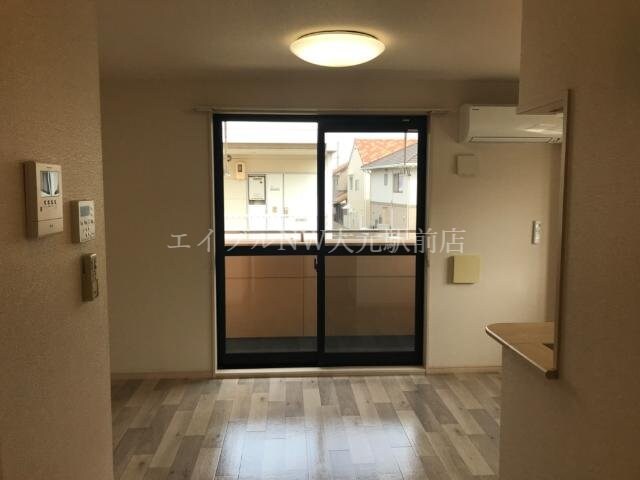 リビング（エアコン　照明有） プラッツ・ユーⅡ