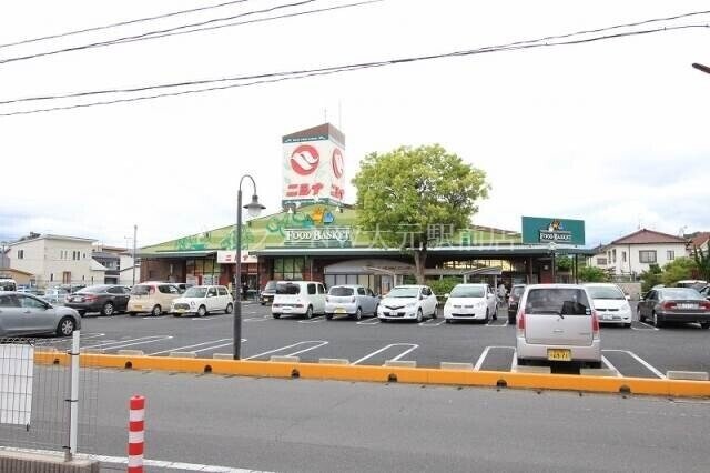 ニシナフードバスケット三門店(スーパー)まで488m スタンド　リバー