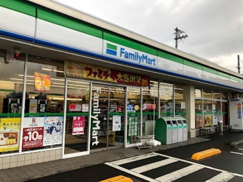 ファミリーマート岡山大供本町店(コンビニ)まで206m ClochetteK