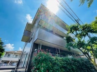 アルアヴィラズ