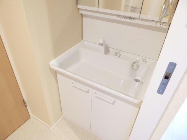  Ｌａｕｓａｎｎｅ