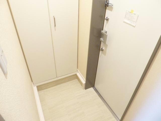  Ｌａｕｓａｎｎｅ