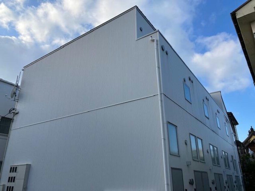  ＭＩＮＡ　ＮＩＪＵＫＵ