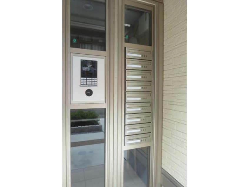 集合ポスト ブリーズ綾瀬