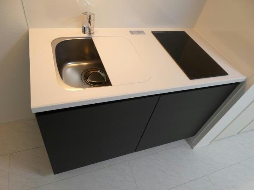  エストゥルース亀有