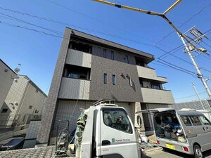 仮称　シダービレジ