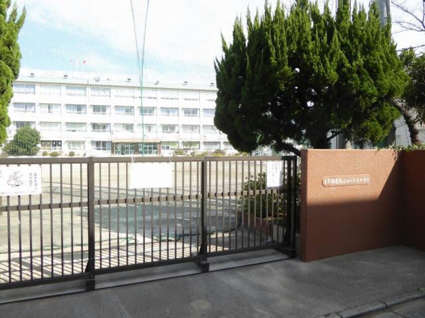 葛飾区立一之台中学校(中学校/中等教育学校)まで1176m ラフィスタ亀有Ⅱ