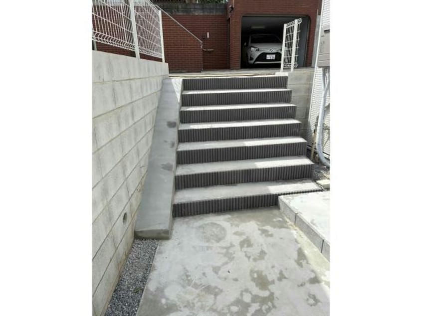  コンフォール高柳