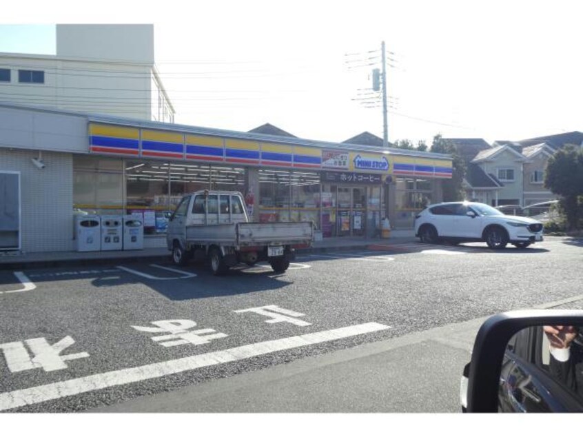 ミニストップ堀切8丁目店(コンビニ)まで292m ハーモニーテラス西亀有Ⅲ