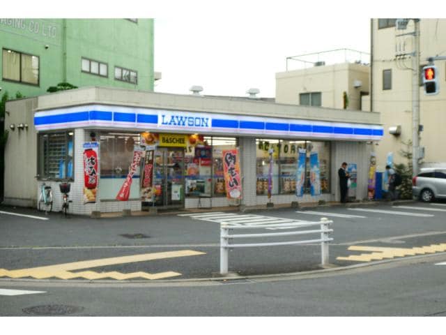ローソン白鳥4丁目店(コンビニ)まで394m リブリ・エルカーサ亀有