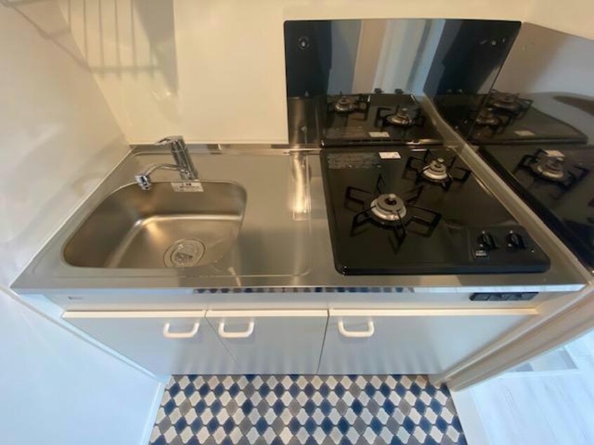  メゾンド・アヴェニール亀有