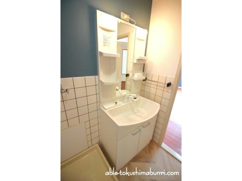  ベルヌーブ北浜ハイツ