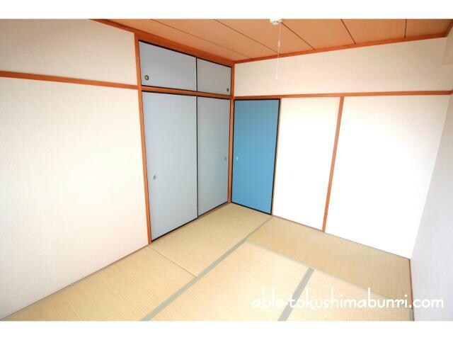  ベルヌーブ北浜ハイツ