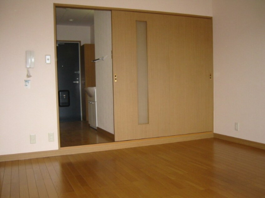 洋室 ビクトリーハイツ新港