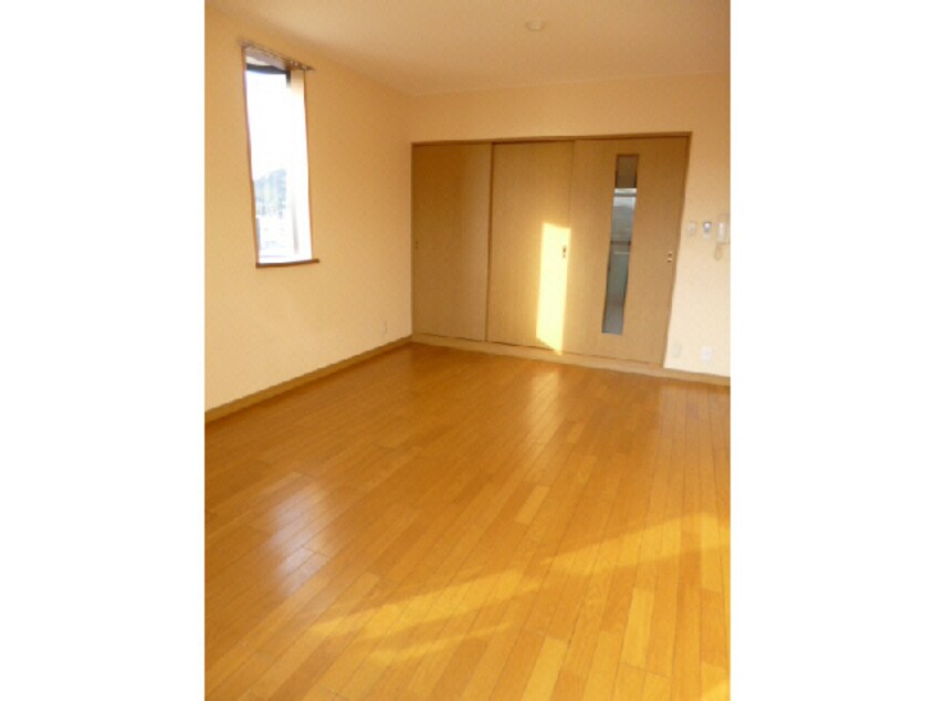 洋室 ビクトリーハイツ新港