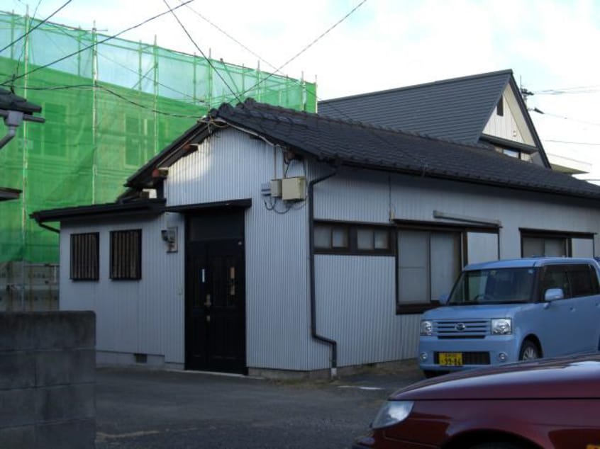  南昭和町一戸建て（椎野邸）