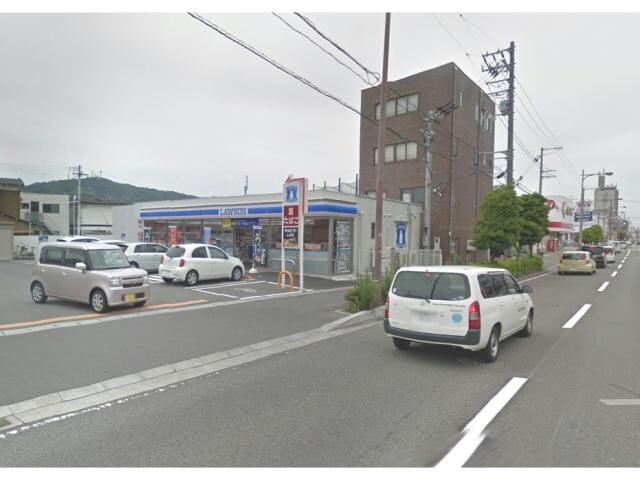 ローソン徳島田宮街道店(コンビニ)まで184m 高徳線/徳島駅 徒歩20分 5階 築29年