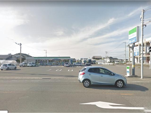 ファミリーマート徳島川内町平石店(コンビニ)まで1784m キャビン