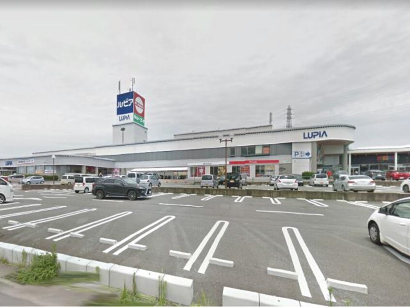 キョーエイ小松島ルピア店(スーパー)まで3034m 牟岐線/中田駅 バス10分大神子口下車:停歩2分 1階 築28年