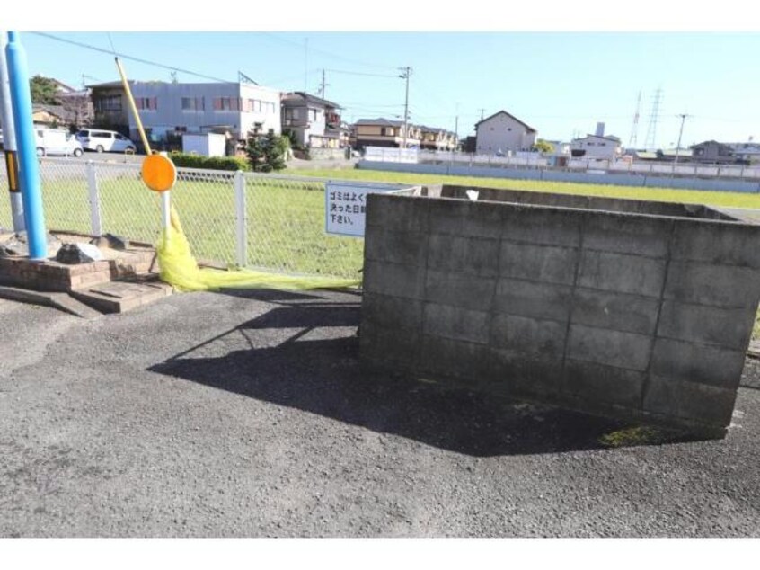 ｺﾞﾐ置き場 牟岐線/二軒屋駅 徒歩15分 2階 築41年