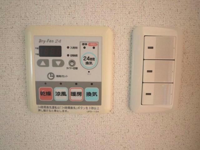 浴室乾燥機 徳島線/佐古駅 車移動　10分1km 3階 築17年