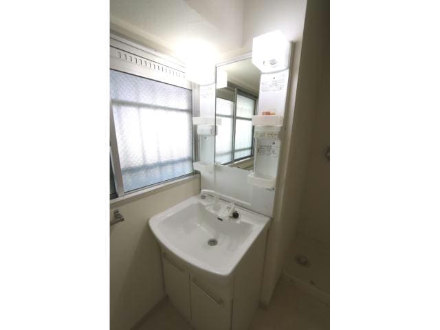 洗面化粧台 第２クレッシェンド戸川