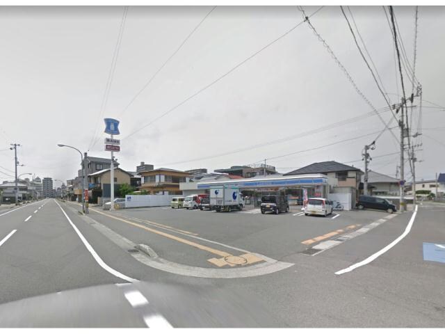 ローソン徳島中前川町店(コンビニ)まで456m ファミール前川