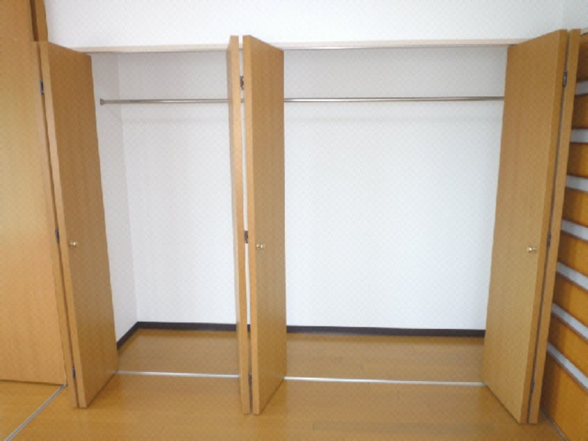 収納 ファミールアキツ