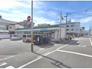 ファミリーマート徳島仲之町店(コンビニ)まで554m ファミールアキツ