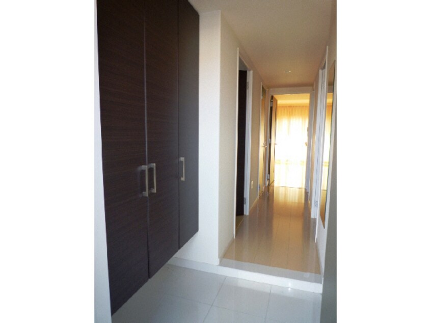 玄関 サーパス福島