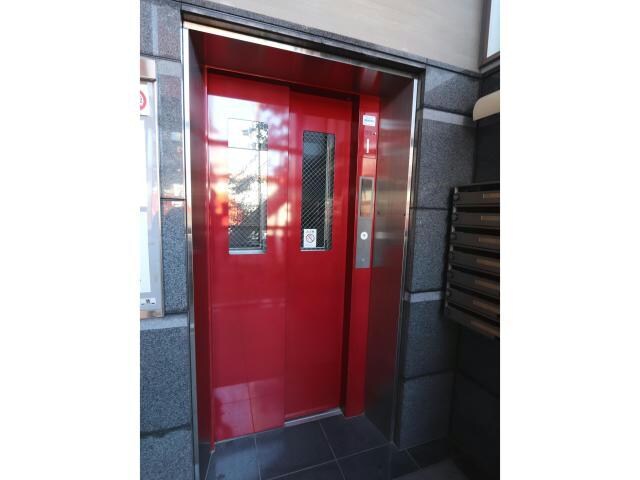 エレベーター 高徳線/徳島駅 徒歩23分 2階 築18年