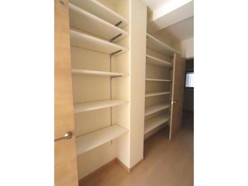 ウォークインクローゼット 徳島線/徳島駅 徒歩25分 2階 築2年