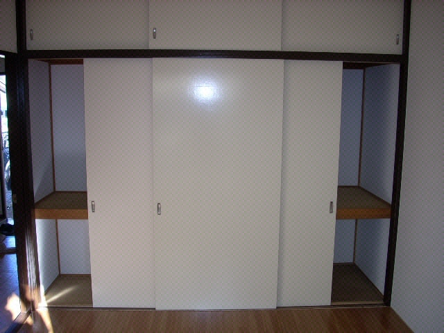  カーサ　フローレスⅡ