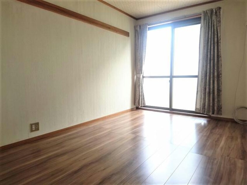 ※別部屋参考写真。 ソワサント福田