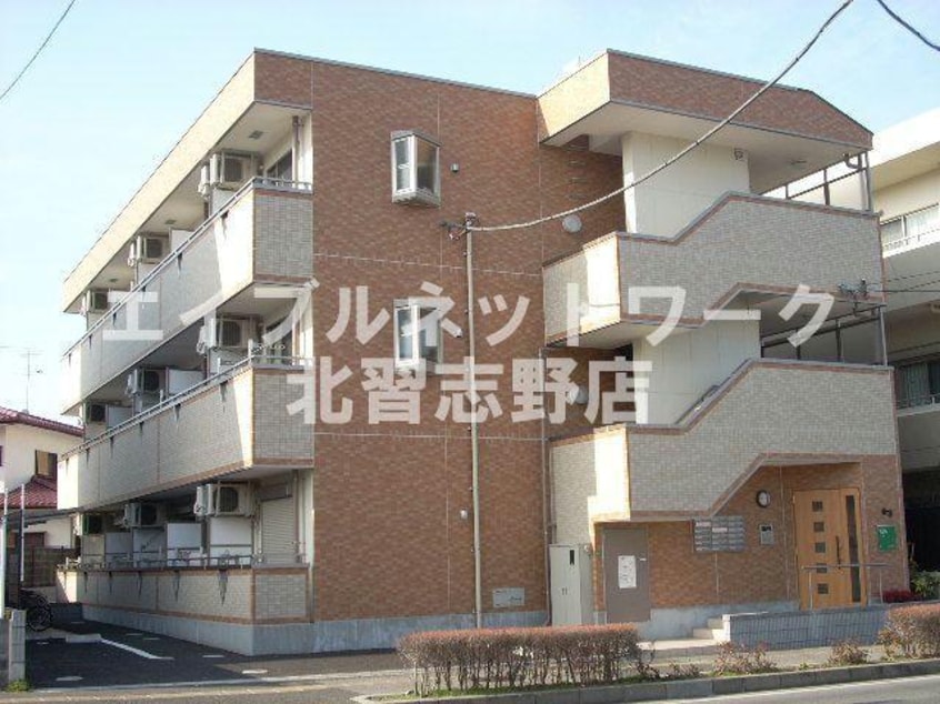  ヴィラ　ウィステリア