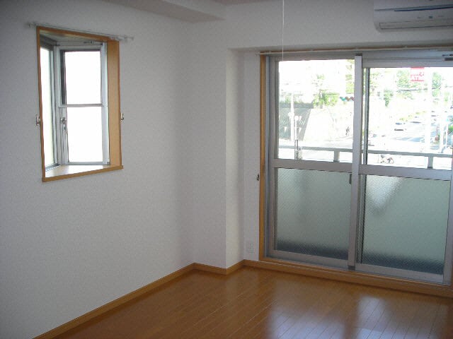  ヴィラ　ウィステリア