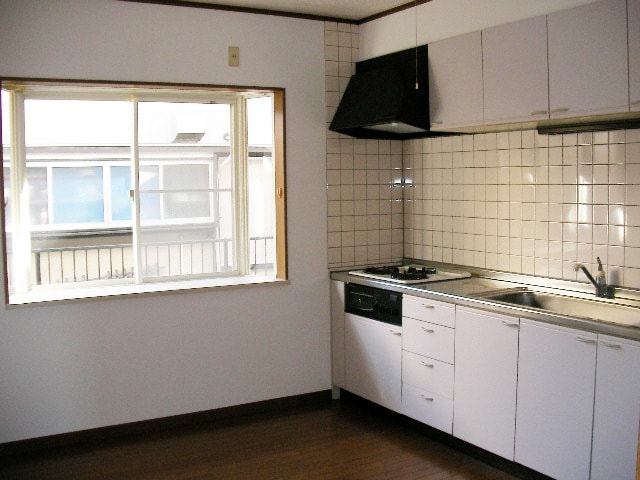 ※別部屋写真・反転タイプ リナーハイツ