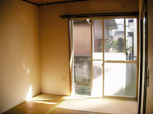 ※別部屋写真・反転タイプ リナーハイツ