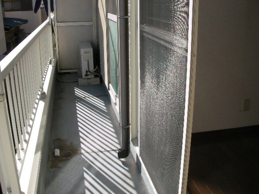 ※別部屋写真・反転タイプ リナーハイツ